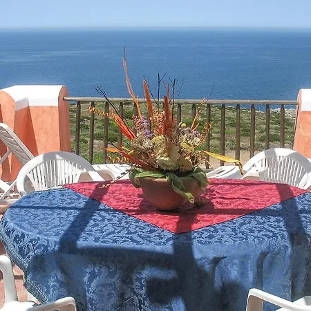Appartement 2 Bedroom Lovely In Punta Su Turrione Punta de su Torrione
